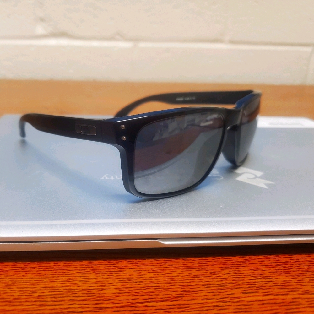 Oakley HOLBROOK Sunglasses